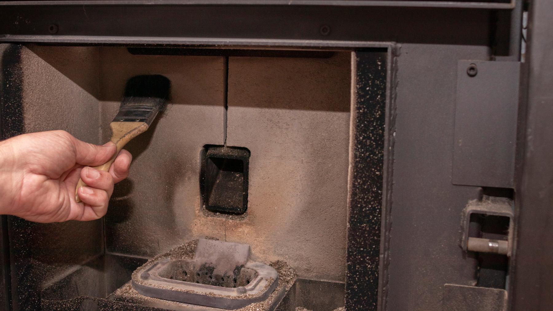 Manutenzione delle stufe a pellet dopo le feste